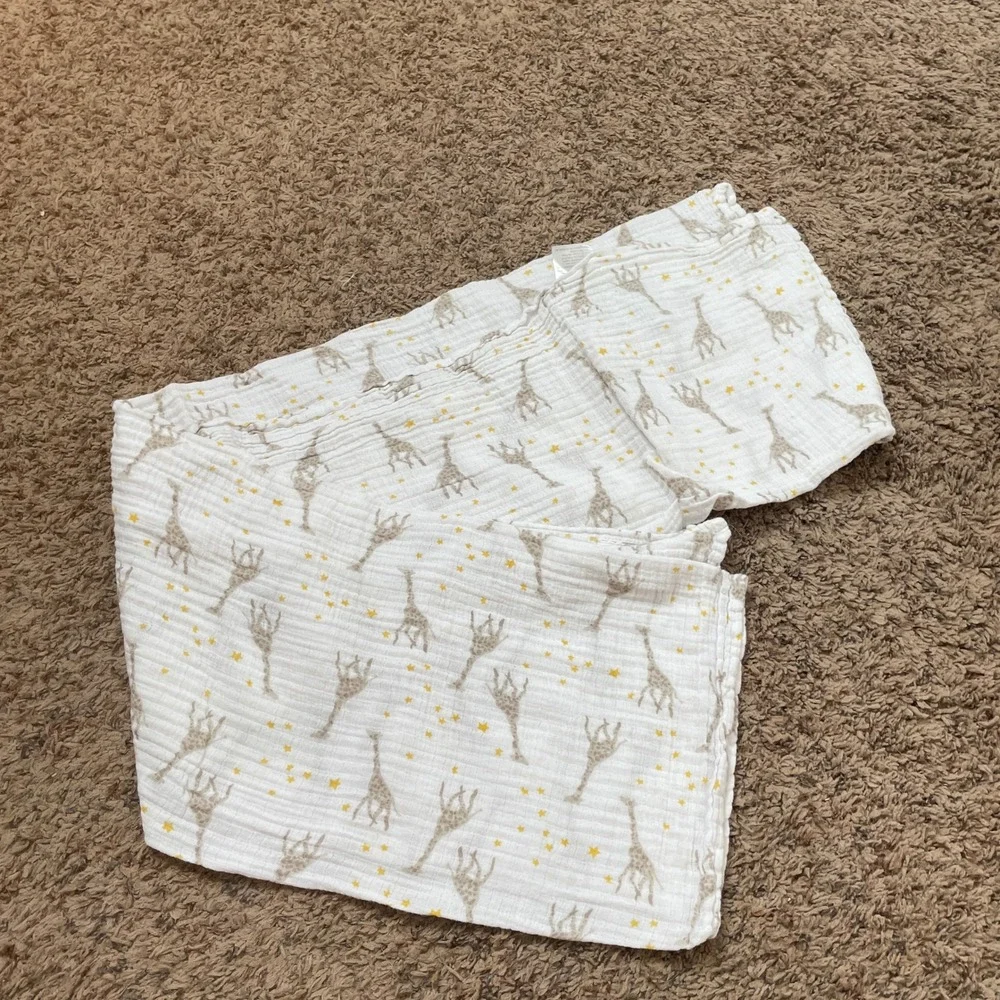 Aden‎ + Anais Essentials Cotton Muslin Swaddle Blanket Giraffe Star White Yellow